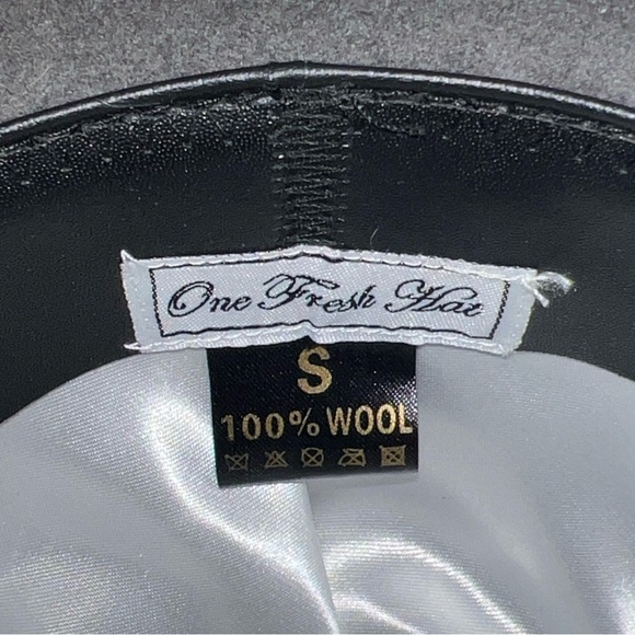 One Fresh Hat 100% Wool Classic Bowler Hat Size Small - Picture 8 of 9